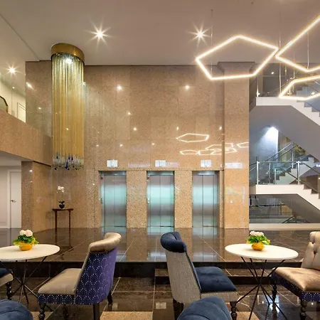 Eurostars Gran מלון